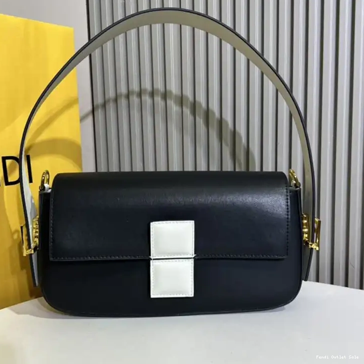 Cheap Medium Baguette Nappa Fendi In Bag Leather Black Twist 0627